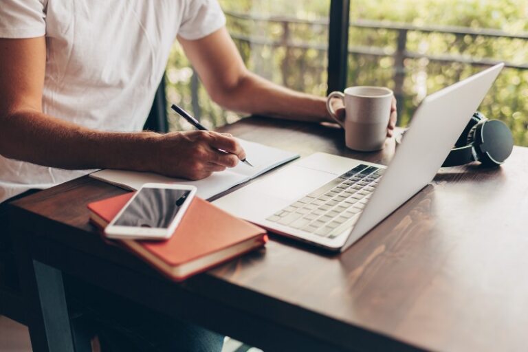 How to Learn English Easily and Quickly: The Best-Kept Secrets for Spanish Speakers