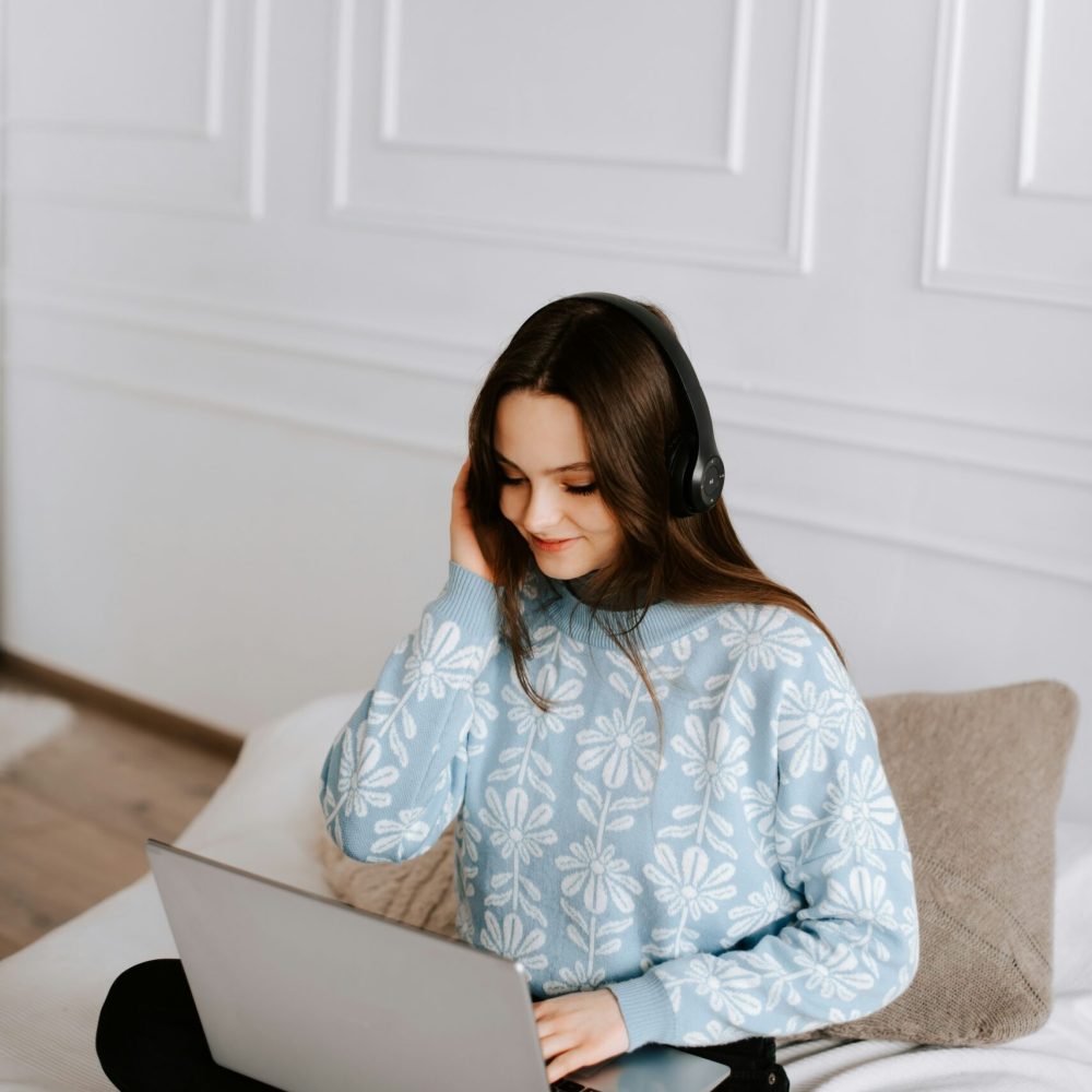 kateryna-hliznitsova-APh5DDGRMc0-unsplash
